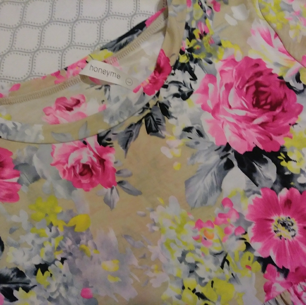Floral top